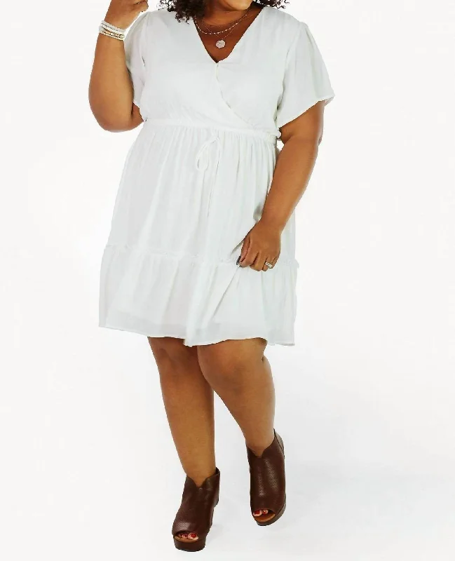 Special Discount Bay Breeze Dress - Plus In Ivory