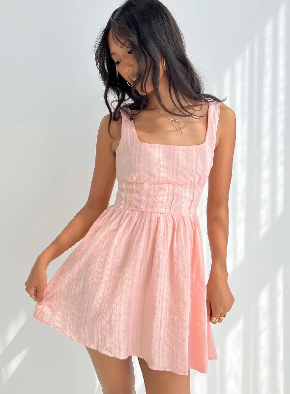 Exclusive Access Lorinda Mini Dress Pink