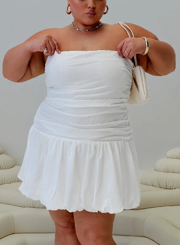 Referral Discount Glamour Girl Strapless Bubble Hem Mini Dress White Curve