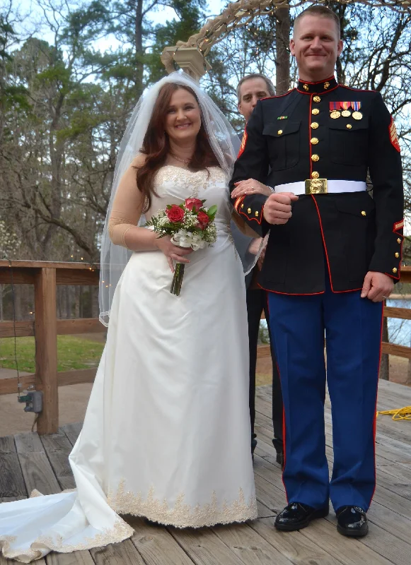 Quick Sale David's Bridal OP9264
